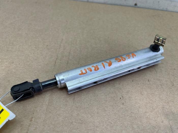 Gebrauchte Pumpfederung (Hydr.) Mercedes CLK (R209) 1.8 200 K 16V Preis € 151,25 Mit Mehrwertsteuer angeboten von Autoparts Van De Velde