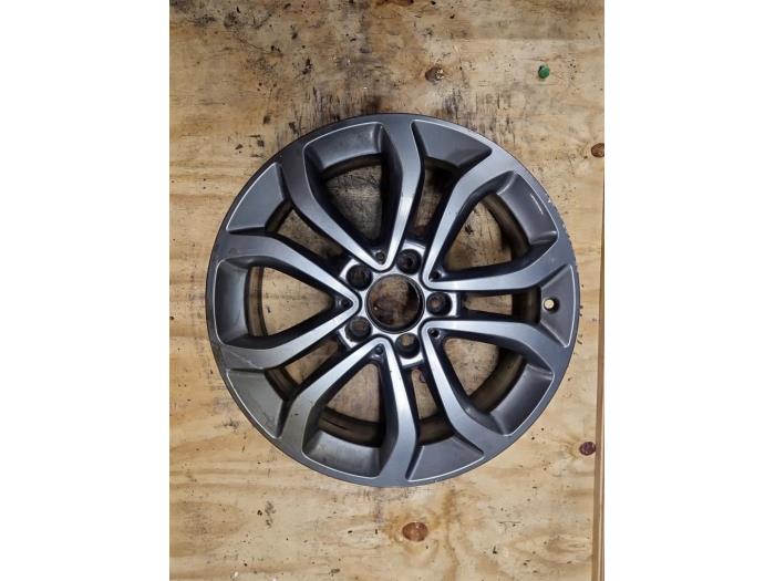 Używane Obrecz Mercedes C (W205) C-200 2.0 Turbo 16V 4-Matic Cena € 72,60 Z VAT oferowane przez Autoparts Van De Velde