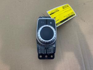 Commande ordinateur de bord d'un Mercedes-Benz B (W246/W242) 1.5 B-180 CDI,d 16V 2015