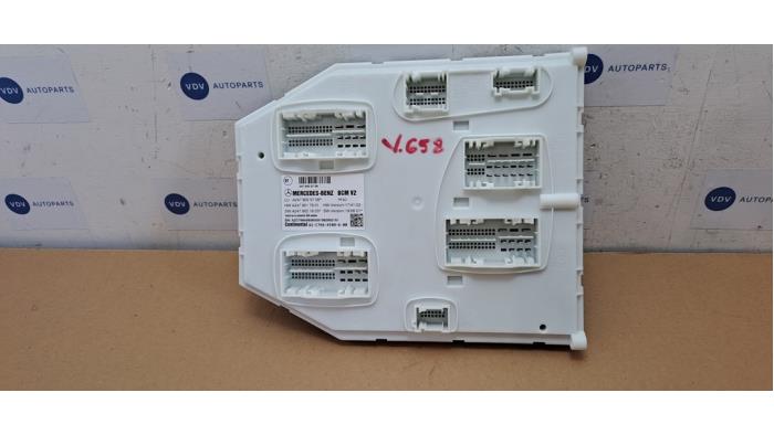 Usados Módulo de confort Mercedes B (W247) 1.3 B-200 Turbo 16V 4-Matic Precio € 60,50 IVA incluido ofrecido por Autoparts Van De Velde