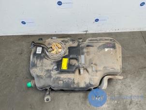 Begagnade Tank Mercedes A (177.0) 1.5 A-180d Pris € 242,00 Inklusive moms erbjuds av Autoparts Van De Velde
