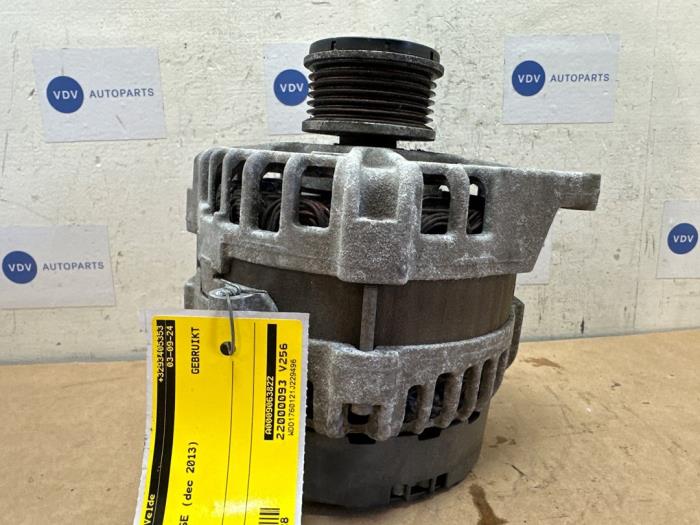 Dynamo Mercedes A (W176), 2012 / 2018 1.5 A-180 CDI, A-180d 16V, Fließheck, Diesel, 1.461cc, 80kW (109pk), FWD, OM607951; K9K, 2012-06 / 2018-05, 176.012; 176.212 (Gebraucht)