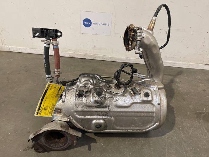 Gebrauchte Katalysator Mercedes A (W176) 1.5 A-180 CDI, A-180d 16V Preis € 393,25 Mit Mehrwertsteuer angeboten von Autoparts Van De Velde