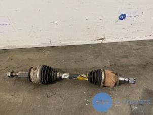 Begagnade Drivaxel, vänster fram Mercedes X (470) 250d 16V 4-Matic Pris € 302,50 Inklusive moms erbjuds av Autoparts Van De Velde