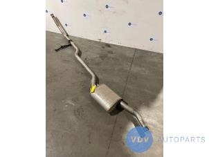 Begagnade Ljuddämpare, mitten Mercedes 200-300D (W123) 200 D Pris € 181,50 Inklusive moms erbjuds av Autoparts Van De Velde