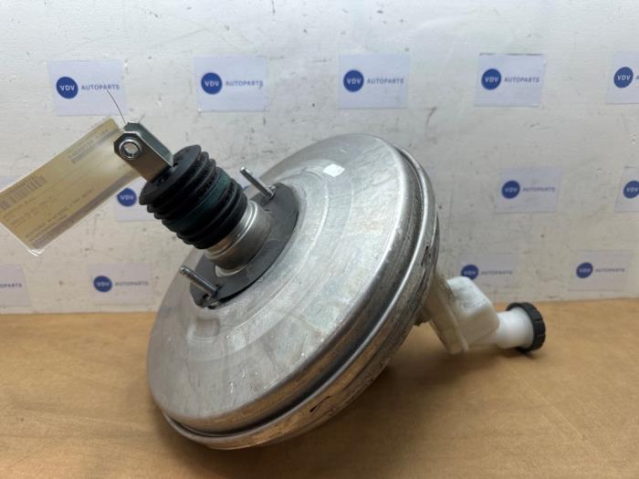 Begagnade Bromsservo Mercedes A (177.0) 1.5 A-180d Pris € 121,00 Inklusive moms erbjuds av Autoparts Van De Velde
