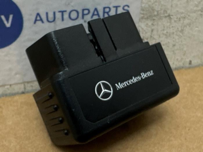Usados Módulo Bluetooth Mercedes E (W212) E-200 CGI 16V BlueEfficiency Precio € 24,20 IVA incluido ofrecido por Autoparts Van De Velde