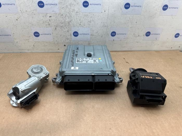 Used Ignition lock + computer Mercedes E (W211) 4.0 E-420 CDI 32V Price € 332,75 Inclusive VAT offered by Autoparts Van De Velde