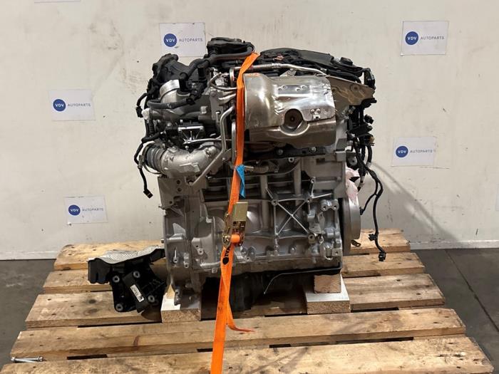 Used Engine Mercedes C (W206) C-300 e 2.0 Turbo 4-Matic Price € 6.352,50 Inclusive VAT offered by Autoparts Van De Velde