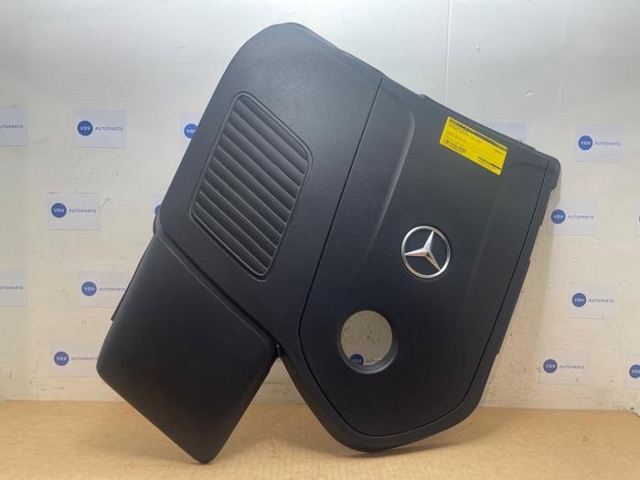 Gebrauchte Abdeckblech Motor Mercedes C Estate (S206) C-180 1.5 EQ Boost Preis € 60,50 Mit Mehrwertsteuer angeboten von Autoparts Van De Velde