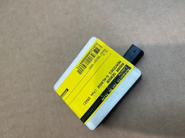 Begagnade Radarsensor Mercedes S (W223) 3.0 S-580e 24V 4-Matic Pris € 181,50 Inklusive moms erbjuds av Autoparts Van De Velde