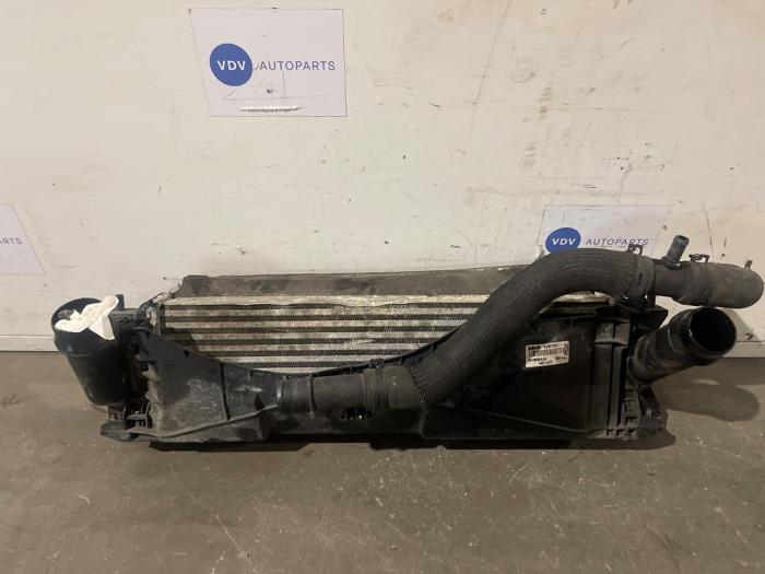 Usados Intercooler Mercedes X (470) 250d 16V 4-Matic Precio € 121,00 IVA incluido ofrecido por Autoparts Van De Velde