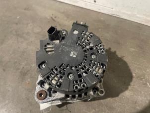 Dynamo från en Mercedes-Benz A (W176) 1.5 A-180 CDI, A-180d 16V 2015