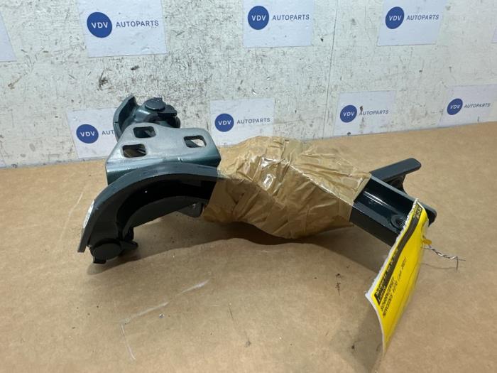 Gebrauchte Scharnier- Set Mercedes Vito (447.6) 1.7 114 CDI 16V Preis € 24,20 Mit Mehrwertsteuer angeboten von Autoparts Van De Velde