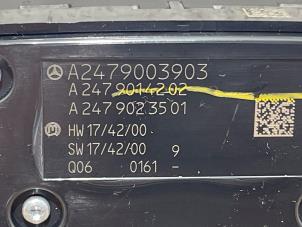 On-board computer controller from a Mercedes-Benz CLA (118.3) 1.5 CLA-180d 2020
