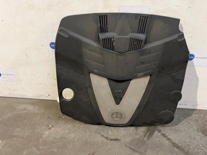 Gebrauchte Abdeckblech Motor Mercedes S (W221) 3.0 S-320 CDI 24V 4-Matic Preis € 60,50 Mit Mehrwertsteuer angeboten von Autoparts Van De Velde