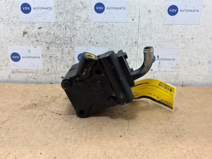Begagnade Hydraulpump Mercedes /8 Coupé (C114) 280 C Pris € 272,25 Inklusive moms erbjuds av Autoparts Van De Velde