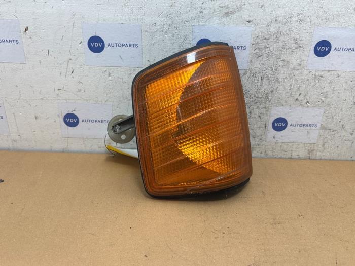 Begagnade Indikator, vänster Mercedes 190 (W201) 2.0 D Pris € 48,40 Inklusive moms erbjuds av Autoparts Van De Velde
