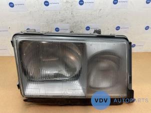 Usados Faro derecha Mercedes E (W124) 2.5 250 D Precio € 211,75 IVA incluido ofrecido por Autoparts Van De Velde