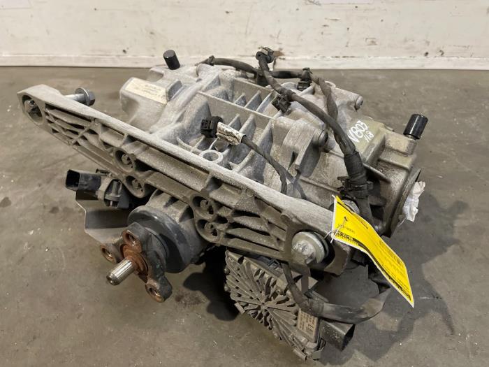 Gebrauchte Differential hinten Mercedes CLA AMG (118.3) 2.0 CLA-45 S AMG Turbo 16V 4-Matic+ Preis € 2.117,50 Mit Mehrwertsteuer angeboten von Autoparts Van De Velde