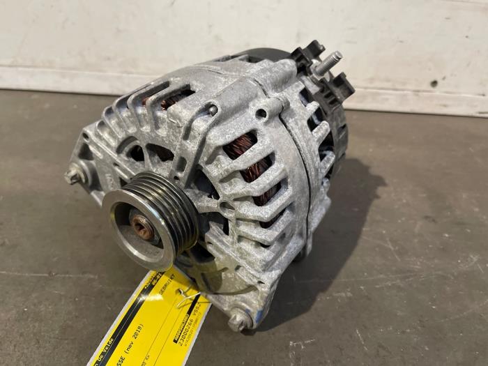 Gebrauchte Dynamo Mercedes C Estate (S205) C-200d 1.6 Turbo 16V Preis € 108,90 Mit Mehrwertsteuer angeboten von Autoparts Van De Velde