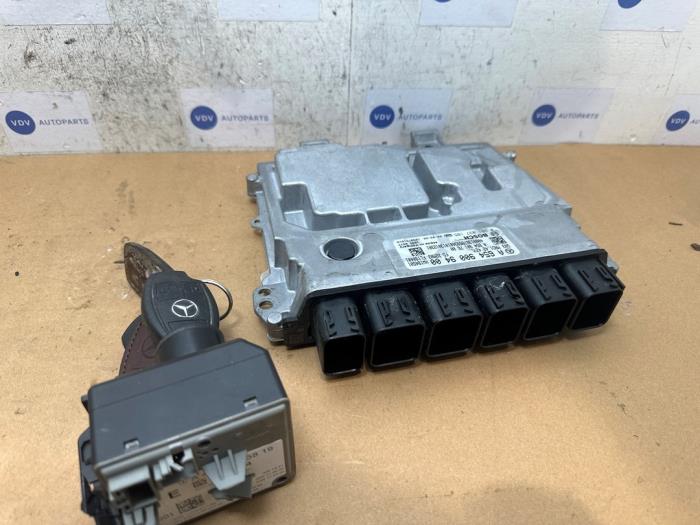 Used Ignition lock + computer Mercedes Vito (447.6) 2.0 110 CDI 16V Price € 151,25 Inclusive VAT offered by Autoparts Van De Velde