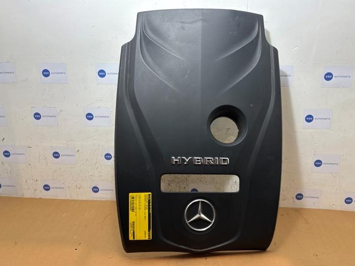 Used Engine cover Mercedes C Estate (S205) C-350 e 2.0 16V Price € 48,40 Inclusive VAT offered by Autoparts Van De Velde