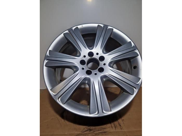Używane Obrecz Mercedes S (222.0/222.1) 2.1 S-300 BlueTEC Hybrid, S-300 h 16V Cena € 108,90 Z VAT oferowane przez Autoparts Van De Velde
