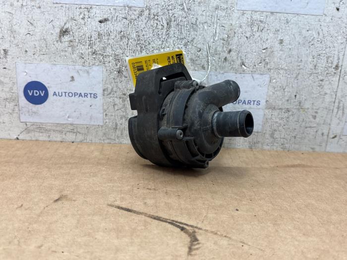 Begagnade Vattenpump Mercedes ML II (164/4JG) 3.0 ML-280 CDI 4-Matic V6 24V Pris € 30,25 Inklusive moms erbjuds av Autoparts Van De Velde