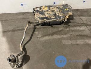 Begagnade Tank Mercedes A (177.0) 1.5 A-180d Pris € 242,00 Inklusive moms erbjuds av Autoparts Van De Velde