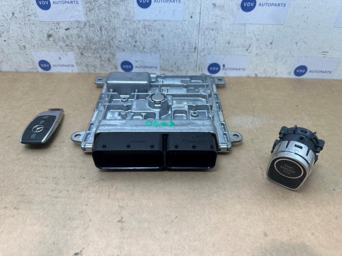 Used Ignition lock + computer Mercedes CLA Shooting Brake (118.6) 1.3 CLA-250 e Turbo 16V Price € 242,00 Inclusive VAT offered by Autoparts Van De Velde