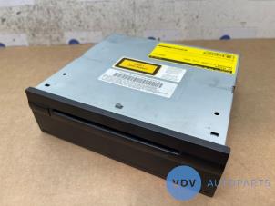 Begagnade CD-spelare Mercedes E (W211) 3.0 E-320 CDI 24V Pris € 108,90 Inklusive moms erbjuds av Autoparts Van De Velde