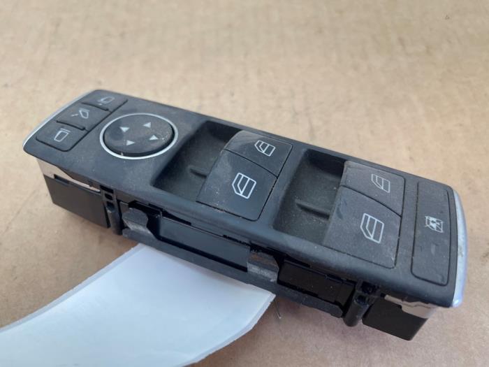 Usados Interruptor combinado de ventanillas Mercedes GLE Coupe (C292) 3.0 43 AMG V6 24V Turbo 4-Matic Precio € 60,50 IVA incluido ofrecido por Autoparts Van De Velde