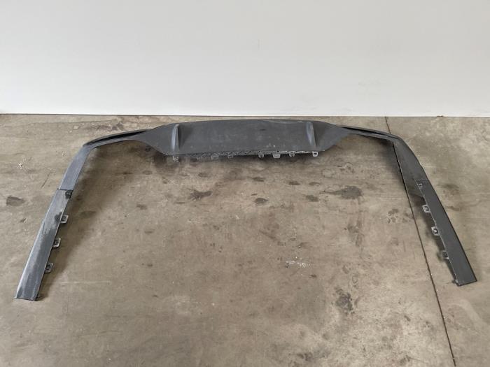Begagnade Spoiler, baklucka Mercedes E Estate (S213) E-220d 2.0 Turbo 16V 4-Matic Pris € 151,25 Inklusive moms erbjuds av Autoparts Van De Velde