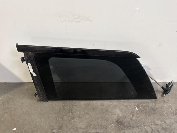 Usados Ventanilla detrás Mercedes GL (X164) 4.0 GL 420 CDI V8 32V Precio € 151,25 IVA incluido ofrecido por Autoparts Van De Velde