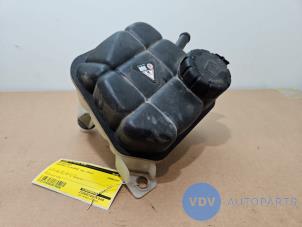 Usagé Réservoir d'expansion Mercedes GL (X166) 3.0 GL 350 CDI V6 24V BlueTEC 4-Matic Prix € 36,30 Prix TTC proposé par Autoparts Van De Velde