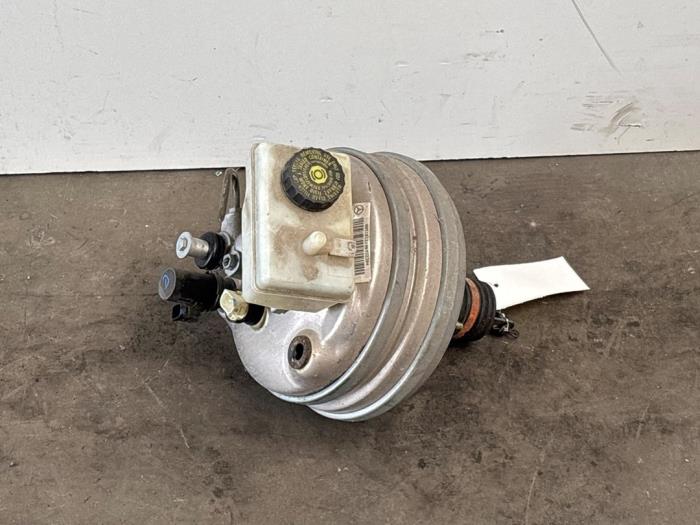 Usagé Assistant de freinage Mercedes S (W220) 4.0 S-400 CDI V8 32V Prix € 151,25 Prix TTC proposé par Autoparts Van De Velde