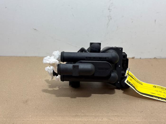 Begagnade Vattenpump Mercedes CL (215) 5.0 CL-500 V8 24V Pris € 151,25 Inklusive moms erbjuds av Autoparts Van De Velde