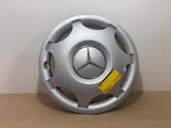 Używane Kolpak Mercedes C (W203) 2.2 C-200 CDI 16V Cena € 30,25 Z VAT oferowane przez Autoparts Van De Velde