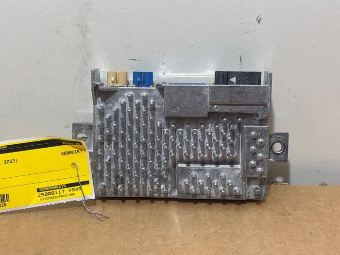 Używane Modul telefoniczny Mercedes EQS (X296) 580 4-Matic 118 kWh Cena € 175,45 Z VAT oferowane przez Autoparts Van De Velde