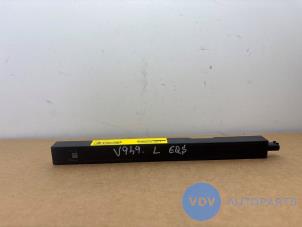Begagnade Antenn Mercedes EQS SUV (X296) 580 4-Matic 118 kWh Pris € 24,20 Inklusive moms erbjuds av Autoparts Van De Velde