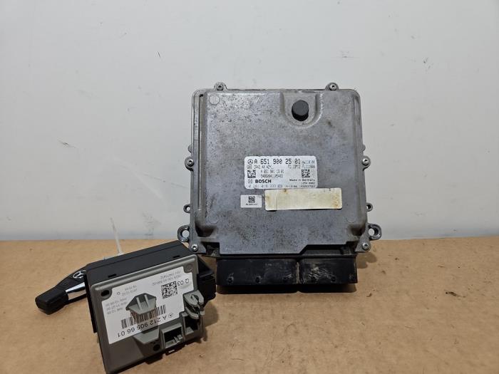 Used Ignition lock + computer Mercedes GLK (204.7/9) 2.2 220 CDI 16V BlueEff.,BlueTEC 4-Matic Price € 121,00 Inclusive VAT offered by Autoparts Van De Velde