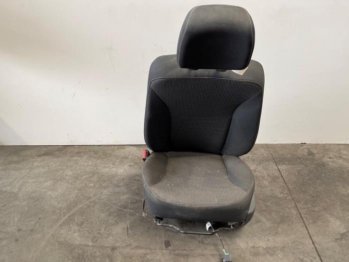 Używane Fotel lewy Mercedes Citan (415.6) 1.5 108 CDI Cena € 181,50 Z VAT oferowane przez Autoparts Van De Velde