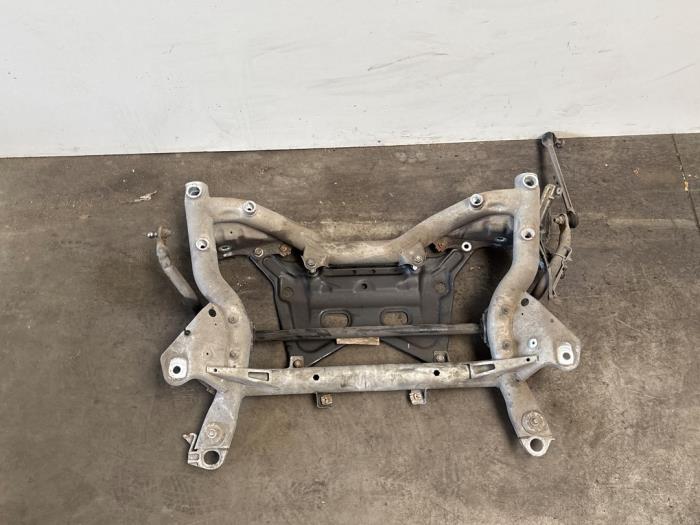 Usagé Faux châssis Mercedes C AMG (C204) 6.2 C-63 AMG V8 32V Prix € 151,25 Prix TTC proposé par Autoparts Van De Velde