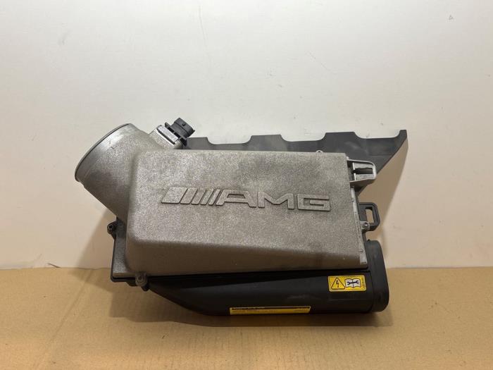 Begagnade Luftfilterhus Mercedes C AMG (C204) 6.2 C-63 AMG V8 32V Pris € 151,25 Inklusive moms erbjuds av Autoparts Van De Velde