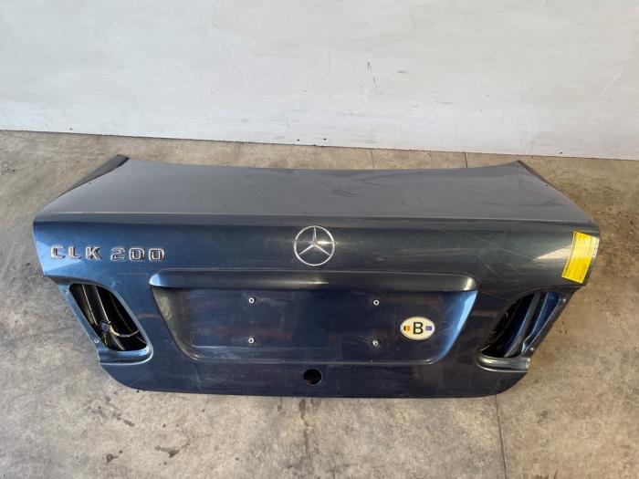 Używane Tylna klapa Mercedes CLK (C208) 2.0 200 16V Cena € 199,65 Z VAT oferowane przez Autoparts Van De Velde