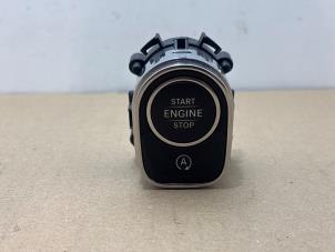 Ignition lock + computer from a Mercedes-Benz A (177.0) 1.3 A-160 Turbo 16V 2020