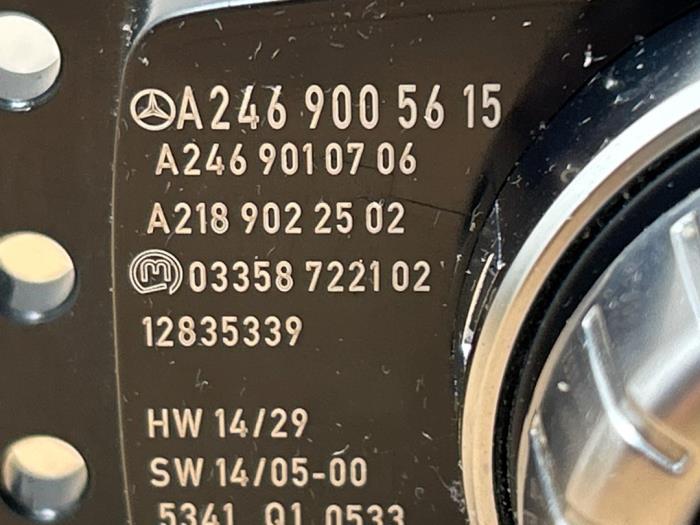 On-board computer controller from a Mercedes-Benz B (W246/W242) 1.6 B-180 BlueEFFICIENCY Turbo 16V 2015