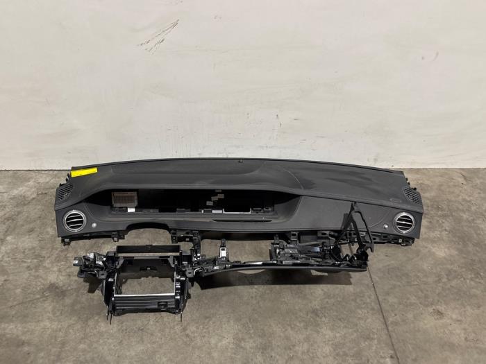 Używane Panel Mercedes S (222.0/222.1) 3.5 S-400 Hybrid 24V Cena € 756,25 Z VAT oferowane przez Autoparts Van De Velde