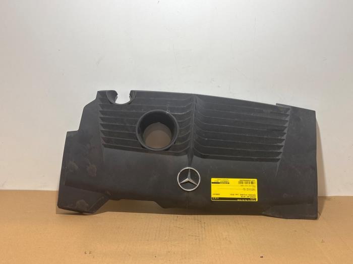 Used Engine cover Mercedes B (W246/W242) 1.6 B-180 BlueEFFICIENCY Turbo 16V Price € 60,50 Inclusive VAT offered by Autoparts Van De Velde